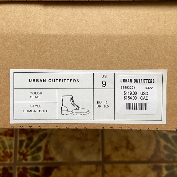 Urban Outfitters Combat Utility Boot, Black Leather, Side Zip - Picture 7 of 12